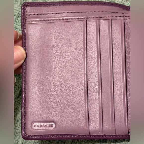 Coach purple medium bifold wallet - Picture 10 of 14